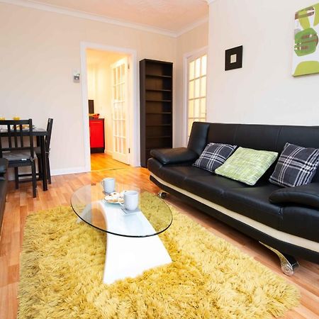 Premier - Chapel Apartment With Driveway! Cleland Dış mekan fotoğraf