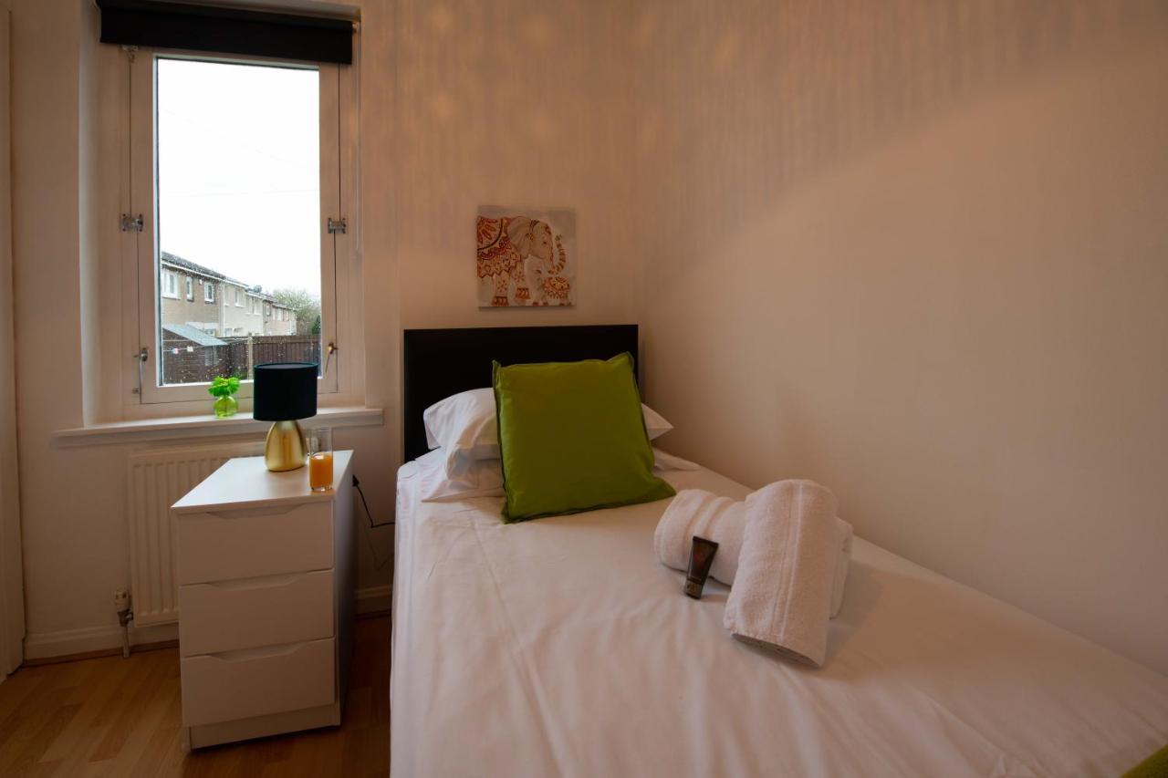 Premier - Chapel Apartment With Driveway! Cleland Dış mekan fotoğraf