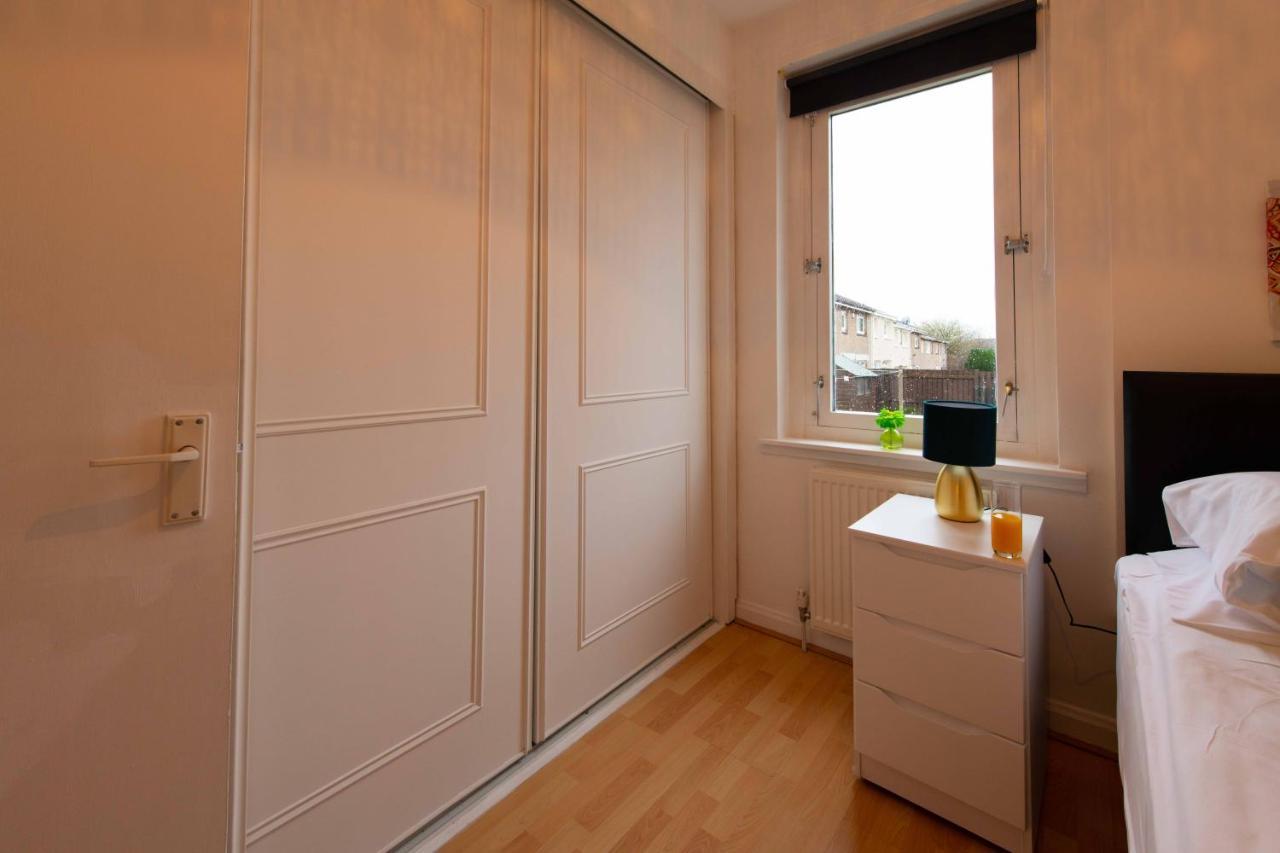 Premier - Chapel Apartment With Driveway! Cleland Dış mekan fotoğraf